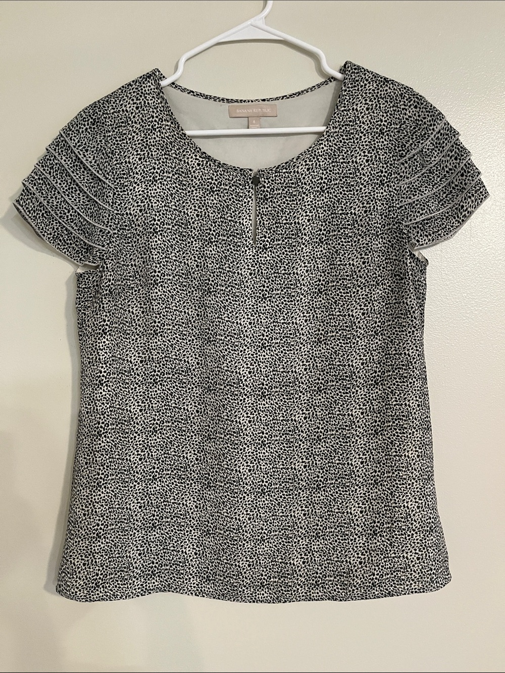 Banana Republic Black and White Microdot Tiered Sleeve Blouse
